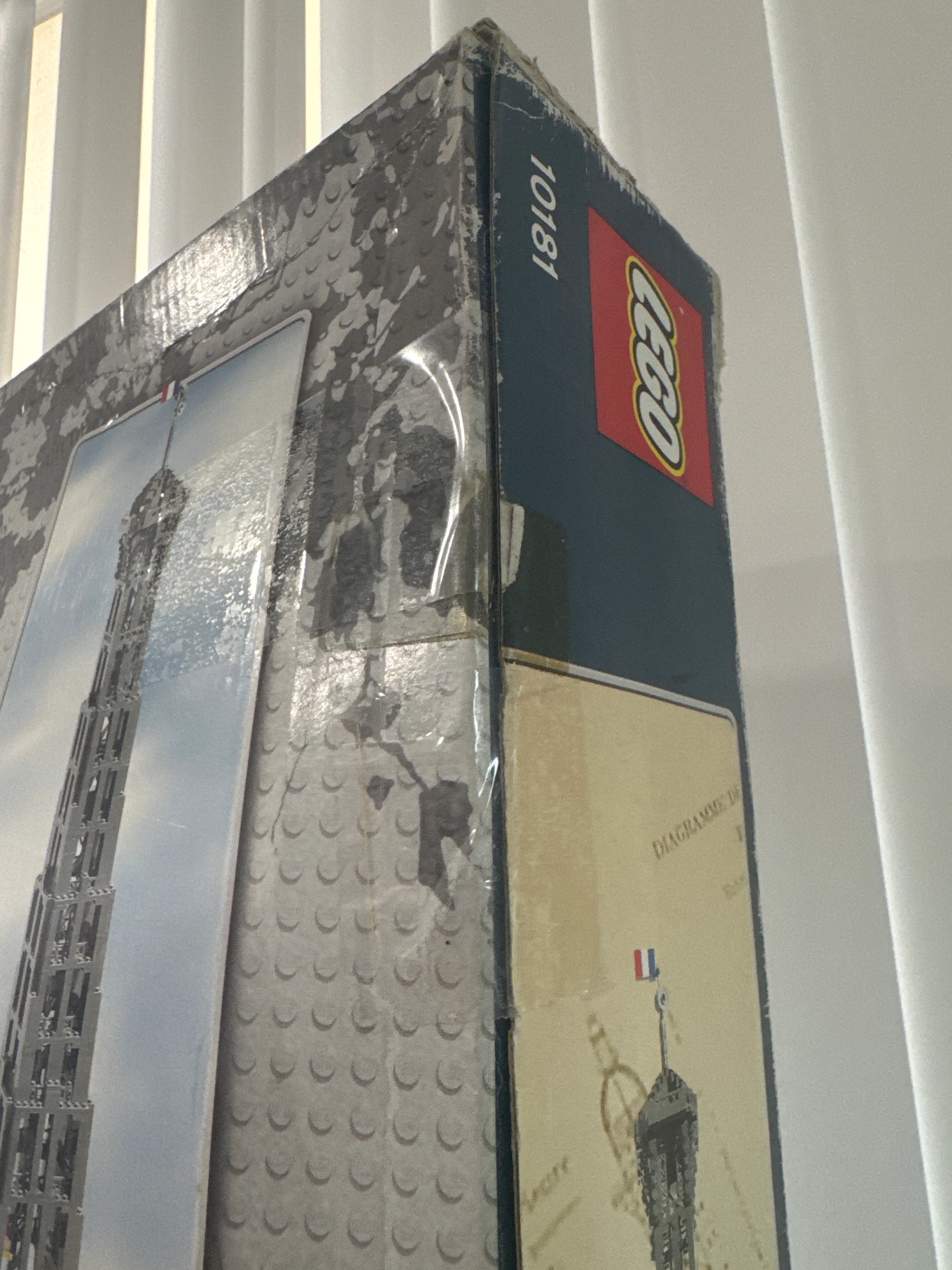 10181 Eiffel Tower 1:300 Scale - Image 3