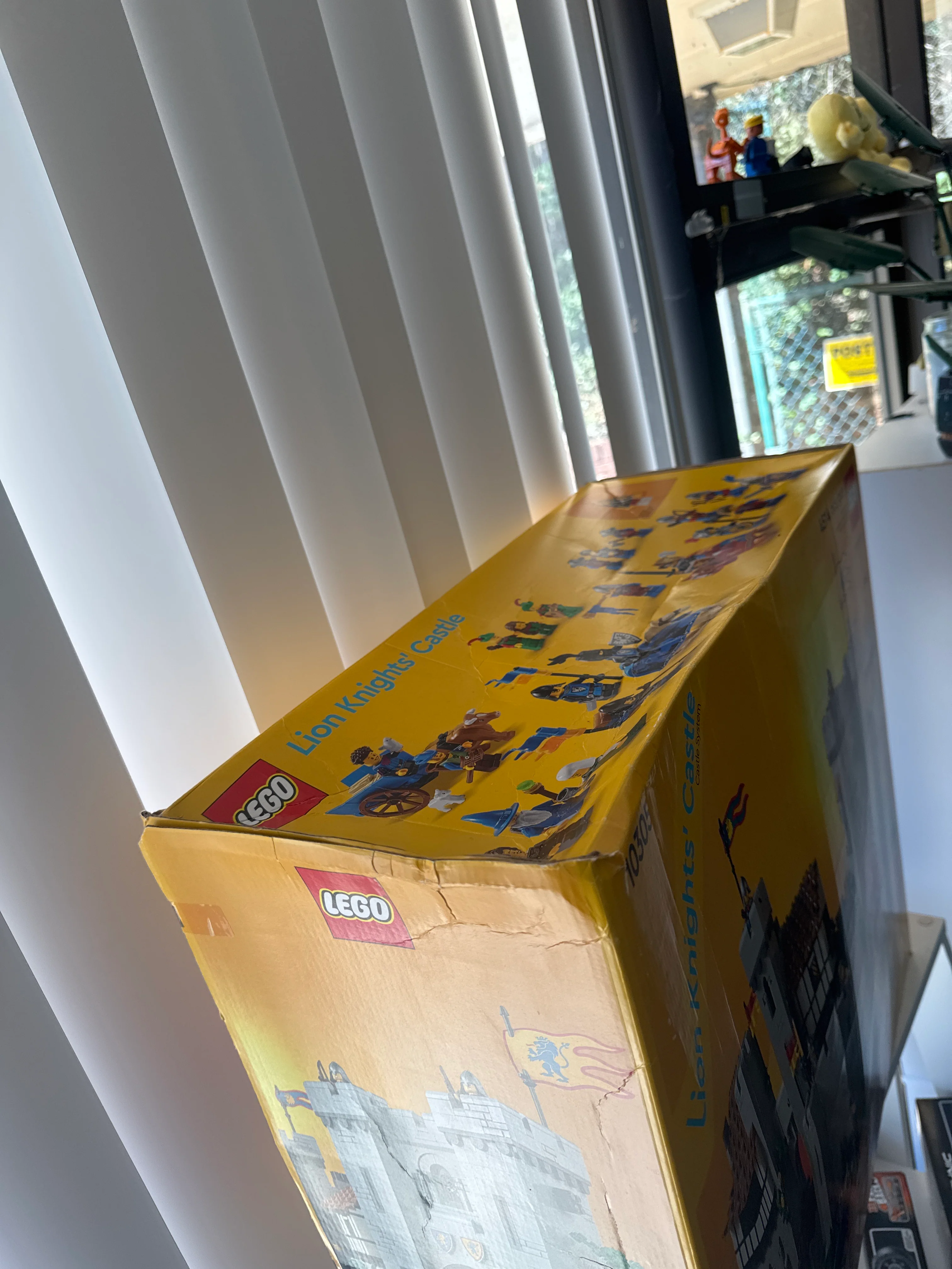 10305 Lion Knights' Castle ( damaged box ) - Image 3
